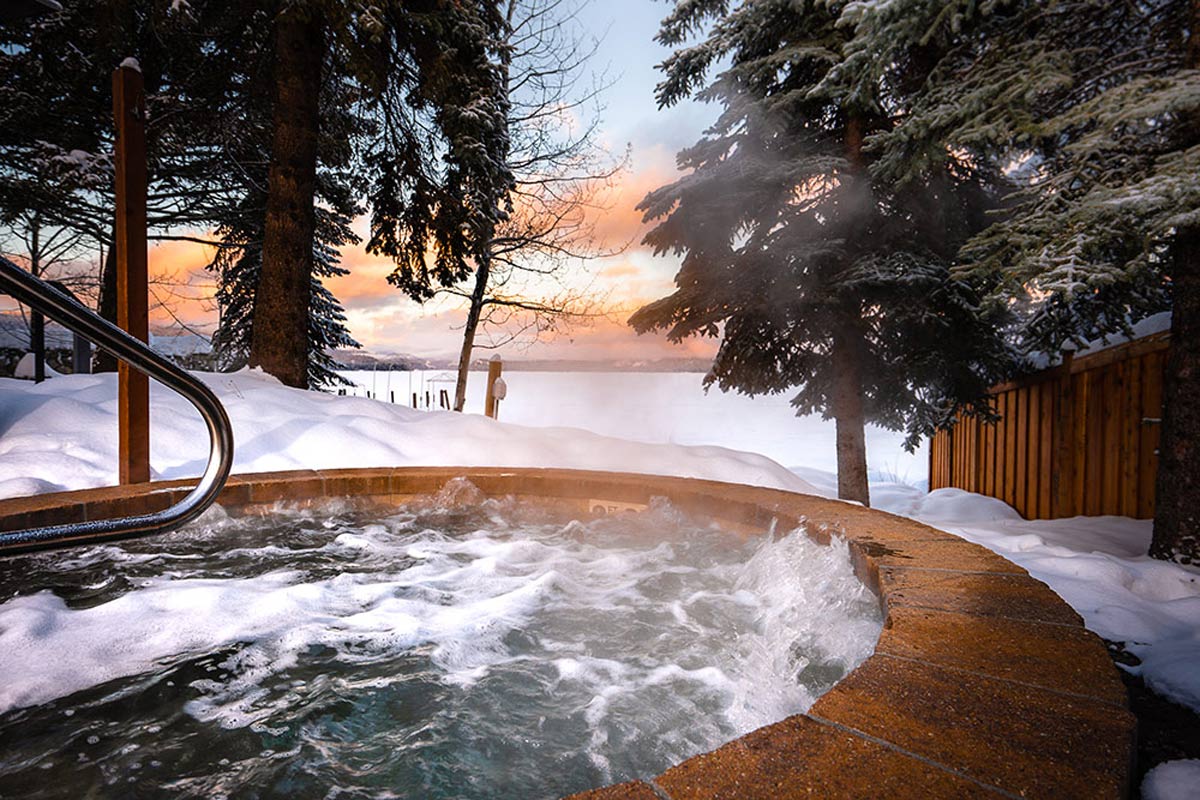 hot tub at shore lodge resort in mccall idaho