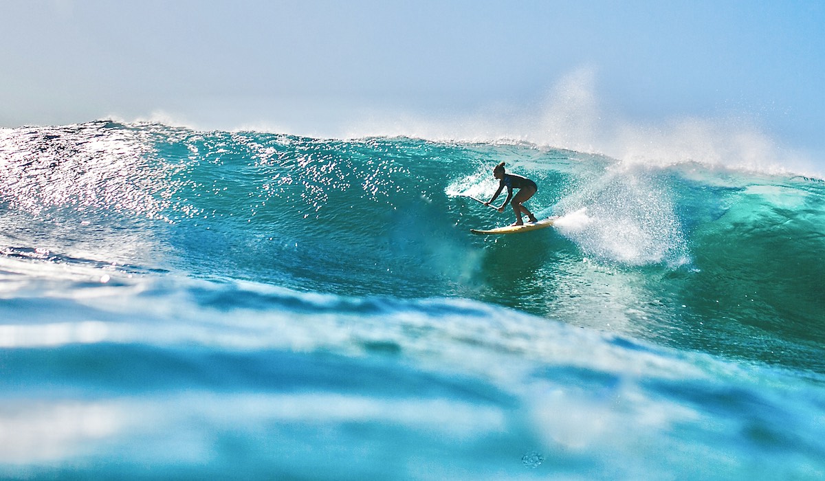 surfing in tahiti, french polynesia